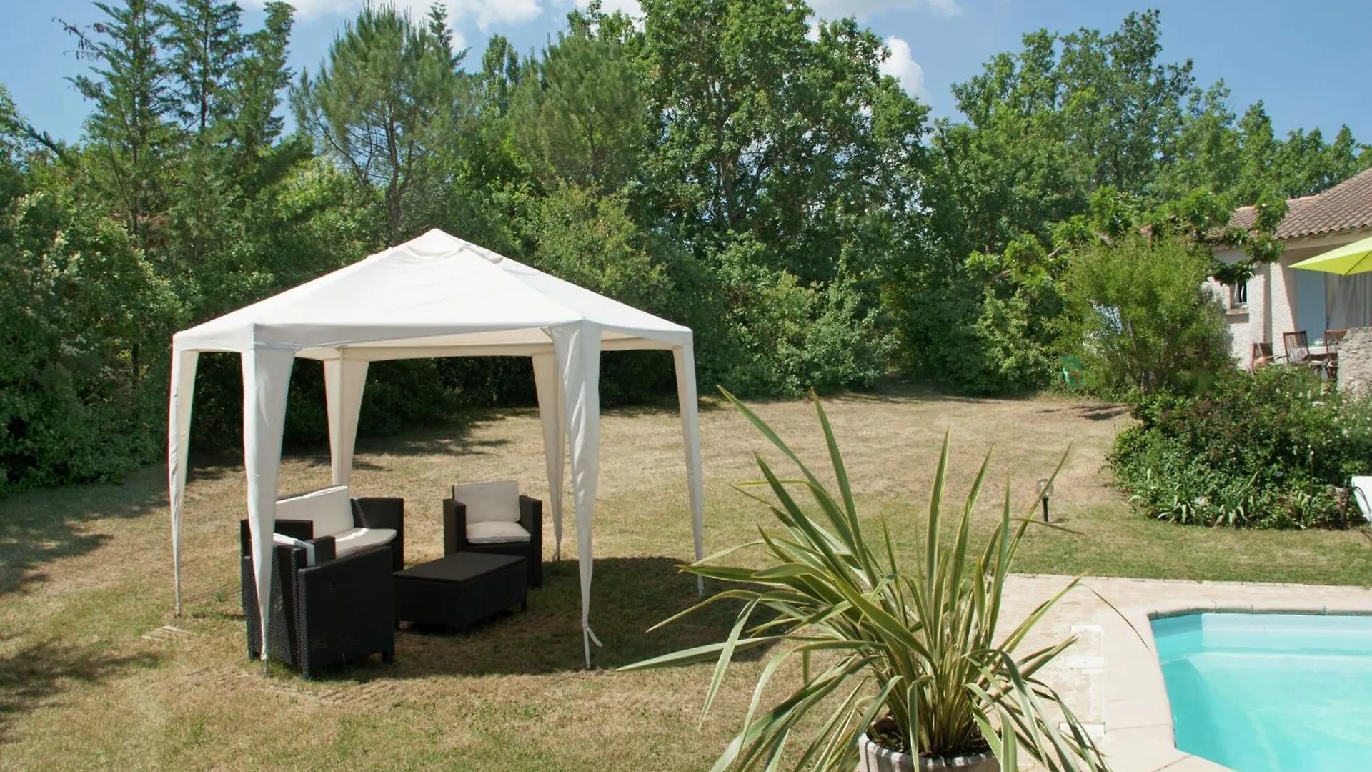 Rustic Villa With Pool In Cereste France 0*,