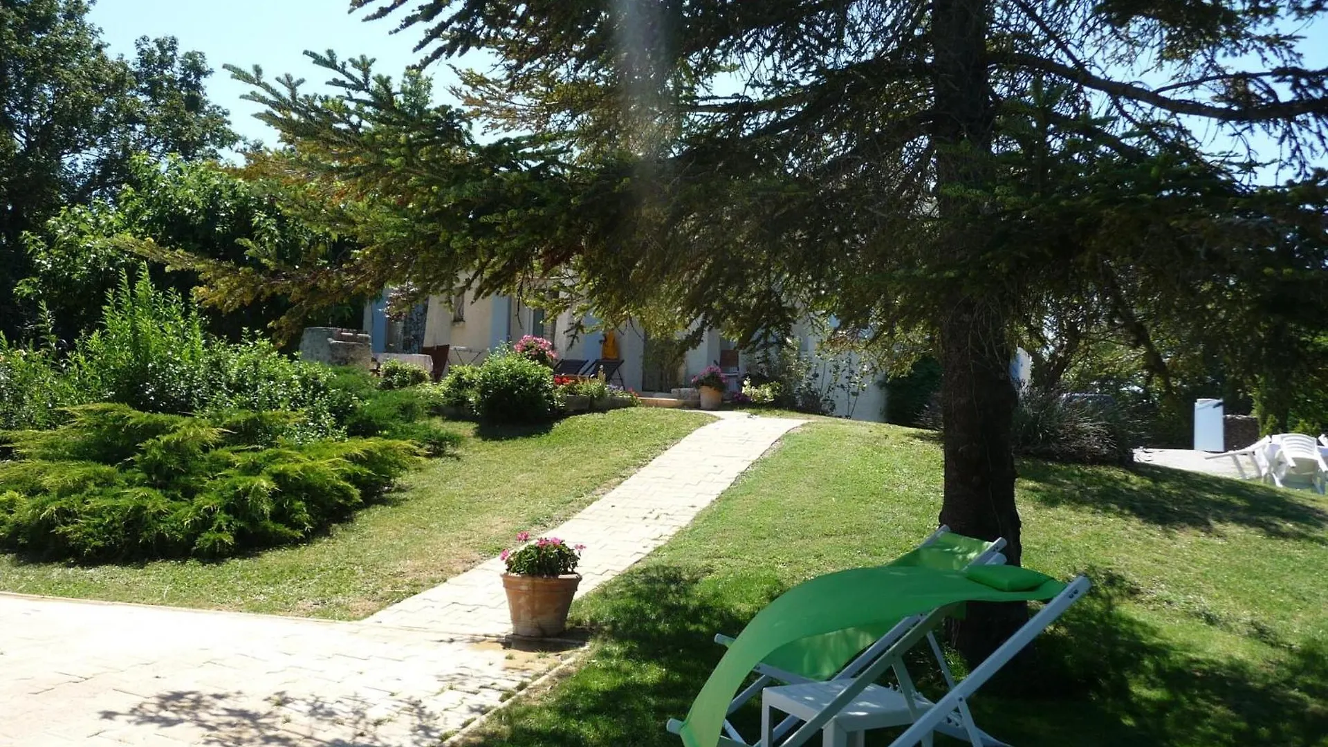 Rustic Villa With Pool In Cereste France
